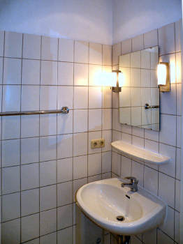 Badezimmer FeWo Nr.4 "Altes Gutshaus Losentitz" auf Rügen